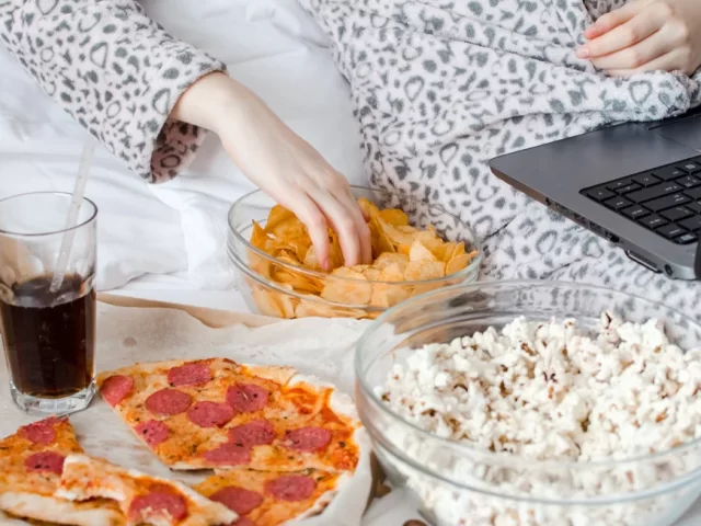 hábito de comer por ansiedade ou estresse